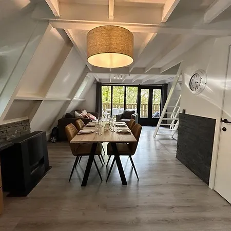 Chalet 23 *